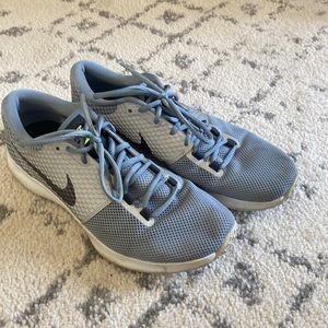 Nike Tennis shoes(MENS)
